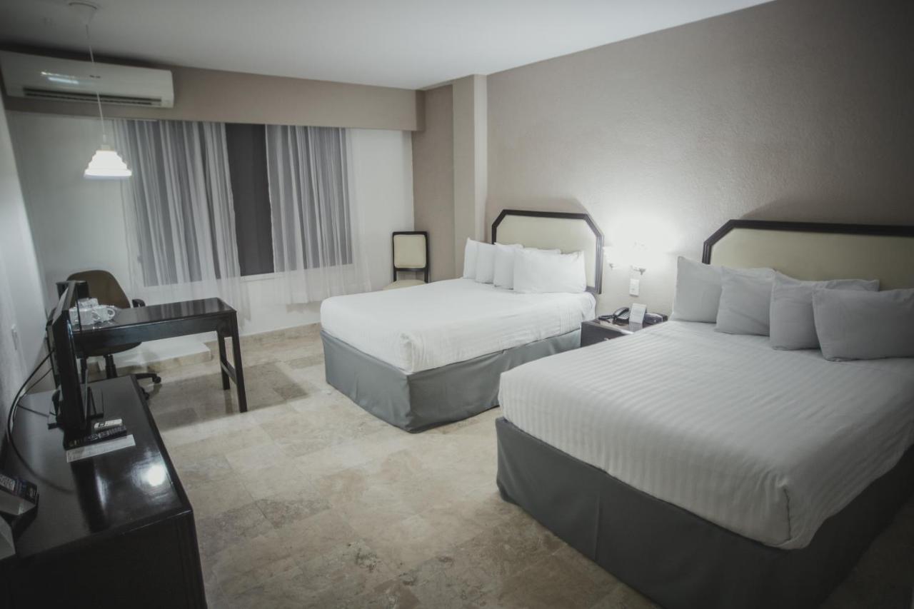 Hotel Gran Tuxtepec Plaza Esterno foto