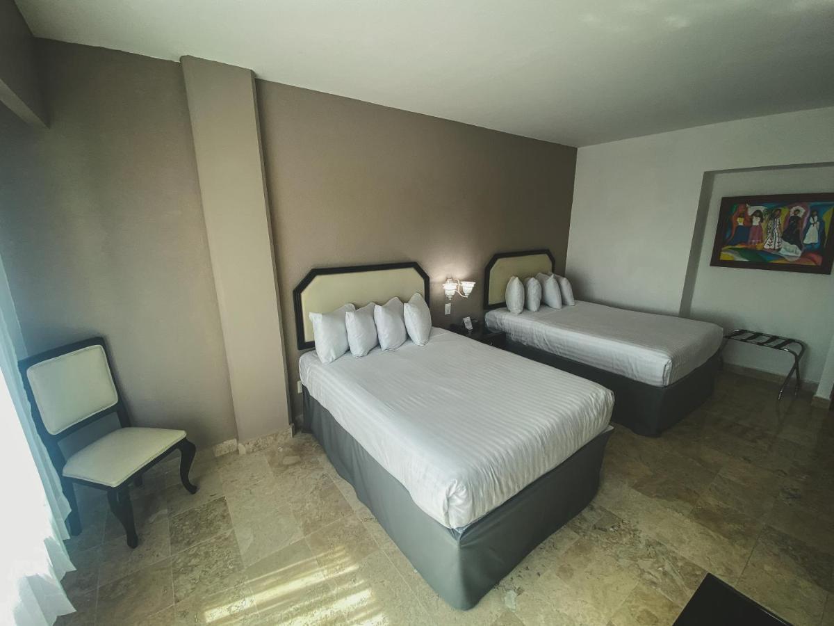 Hotel Gran Tuxtepec Plaza Esterno foto