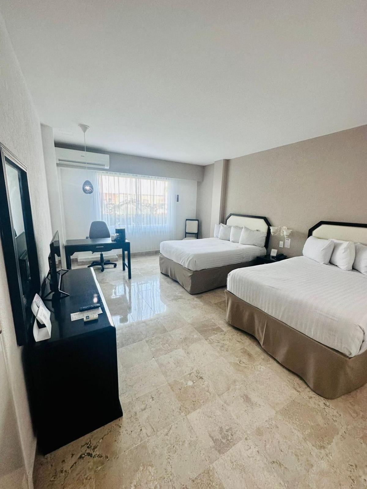 Hotel Gran Tuxtepec Plaza Esterno foto