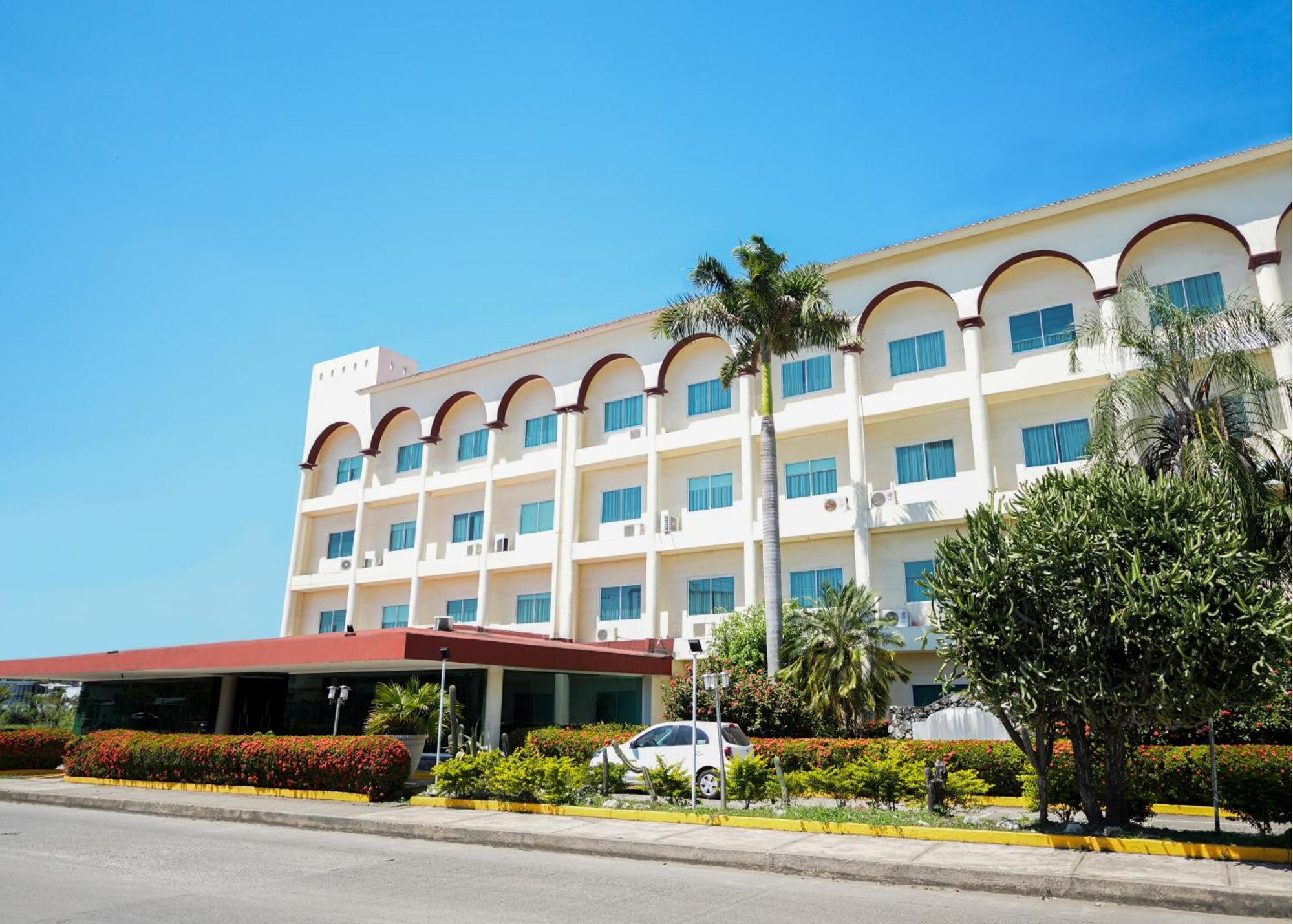 Hotel Gran Tuxtepec Plaza Esterno foto